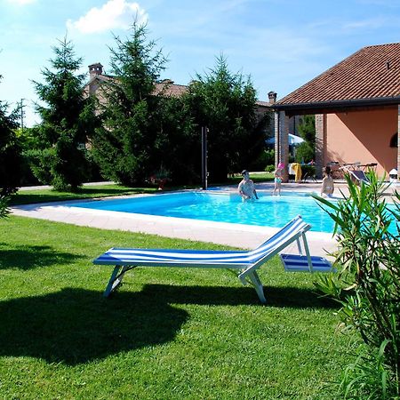 Agriturismo-R&B Corte Dei Gioghi Ferrara Eksteriør billede