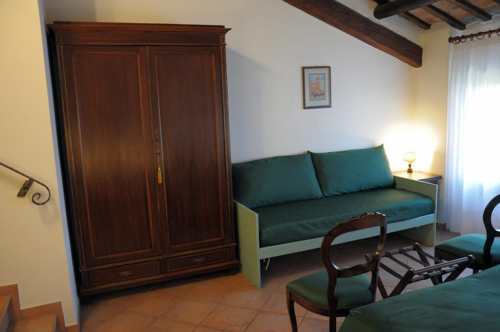 Agriturismo-R&B Corte Dei Gioghi Ferrara Værelse billede