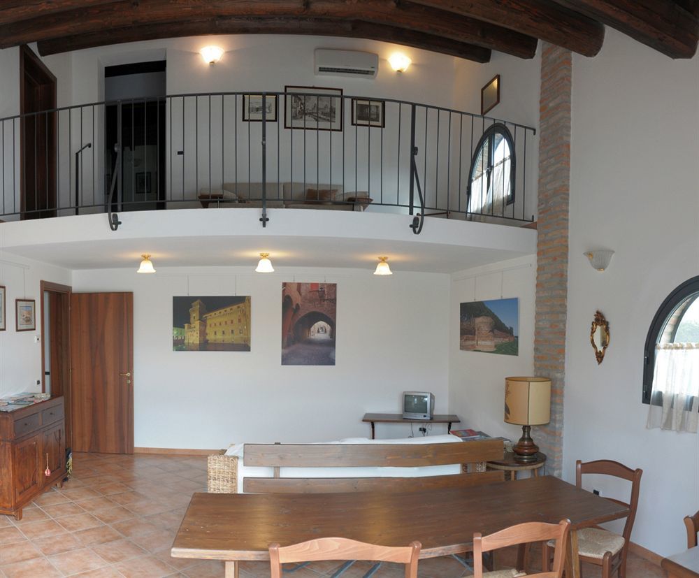 Agriturismo-R&B Corte Dei Gioghi Ferrara Eksteriør billede