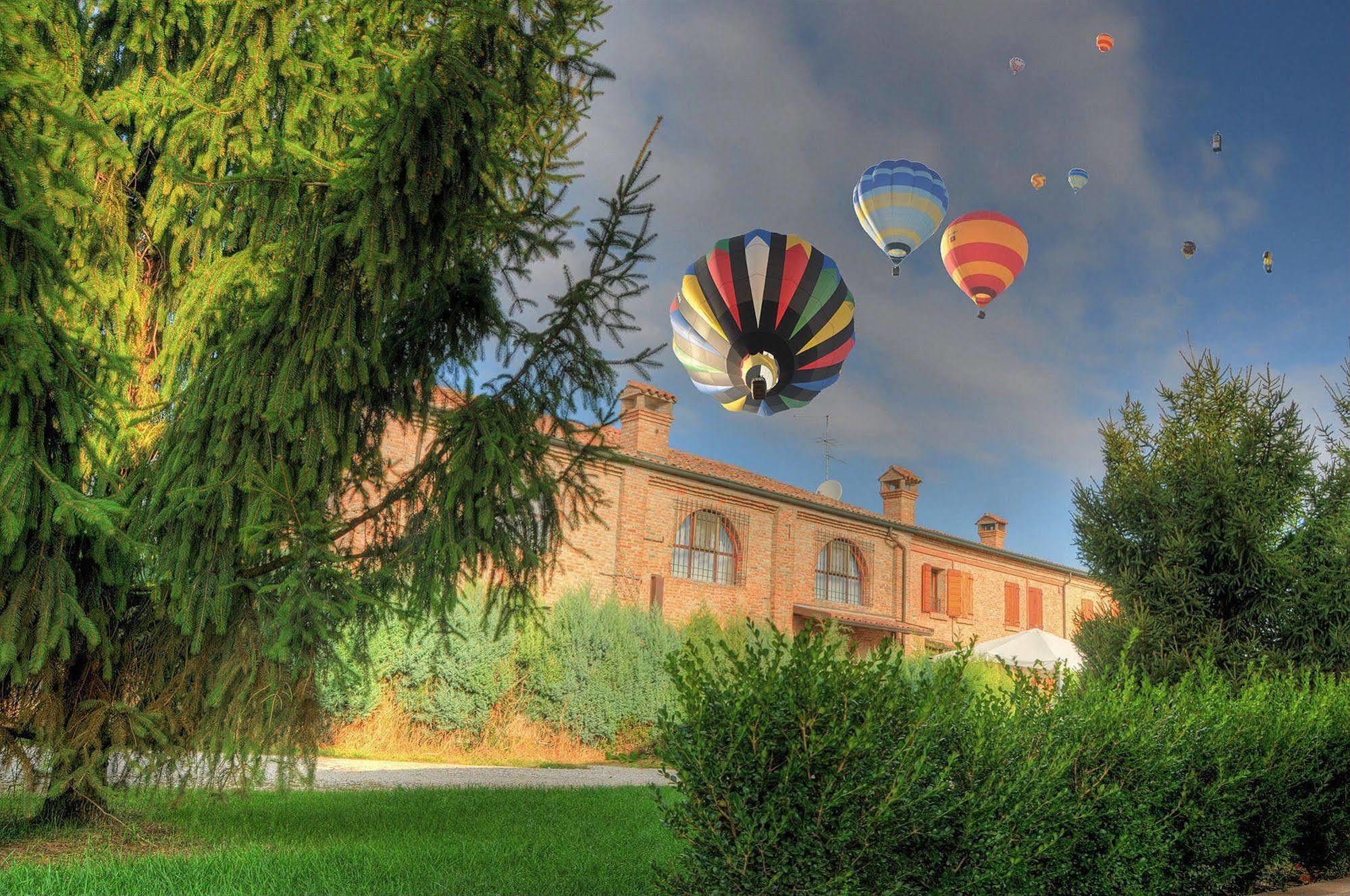 Agriturismo-R&B Corte Dei Gioghi Ferrara Eksteriør billede