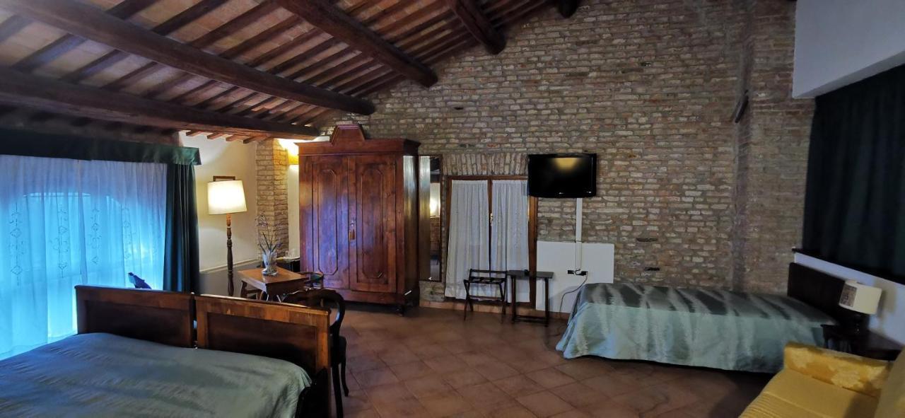 Agriturismo-R&B Corte Dei Gioghi Ferrara Eksteriør billede